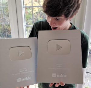 Toby receives Golden Button from YouTube