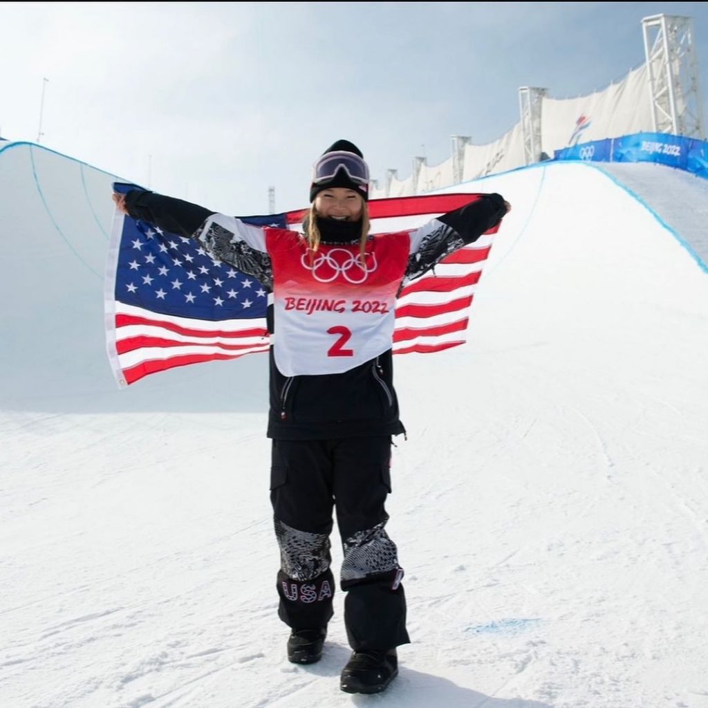 2022 beijing Olympics pick of Snowboarder Chloe Kim