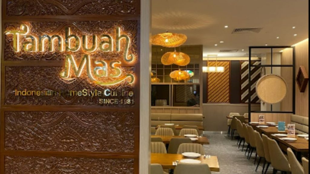 Outside view of restaurant Tambuah Mas